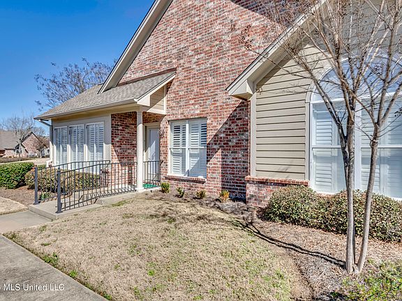 3rd image of 610 Independence Blvd