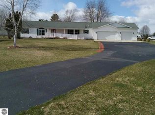 28 W Broomfield Rd, Mt Pleasant, MI 48858