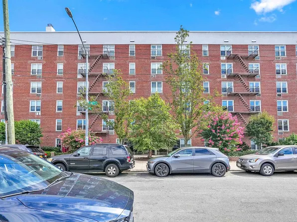 210-50 41st Ave APT 6G, Queens, NY 11361
