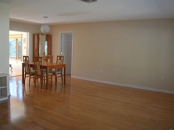 4th image of 8228 22nd Ave N