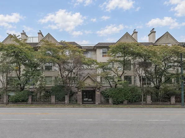 5650 Oak St #208, Vancouver, BC V6M 2V6
