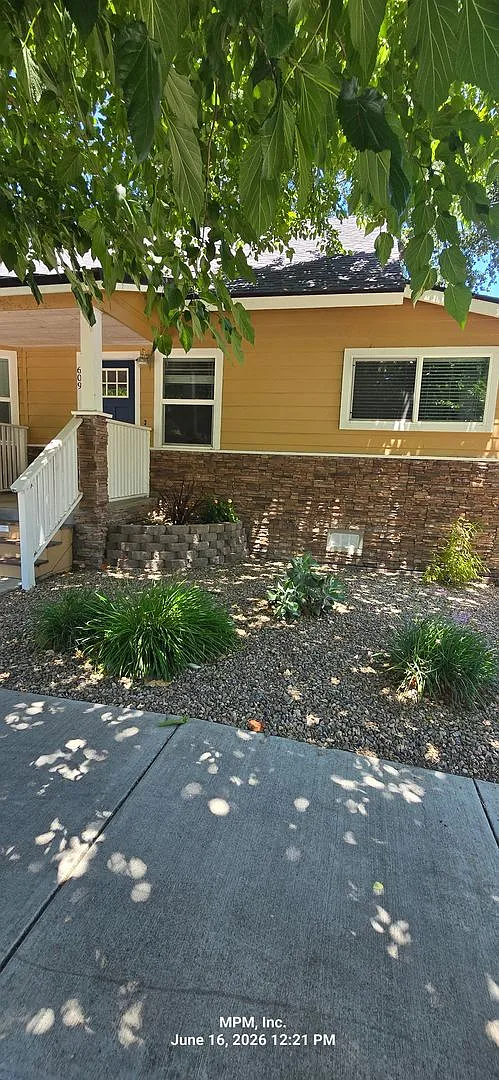 605 14th Street (New 605, 607, 609) — Photo 2