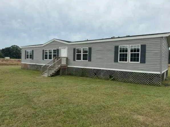 63 Compass Rd, Kingstree, SC 29556