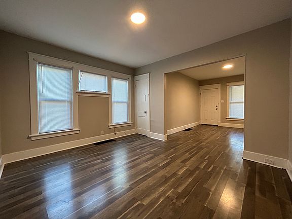 3rd image of 622 E 24th St #1