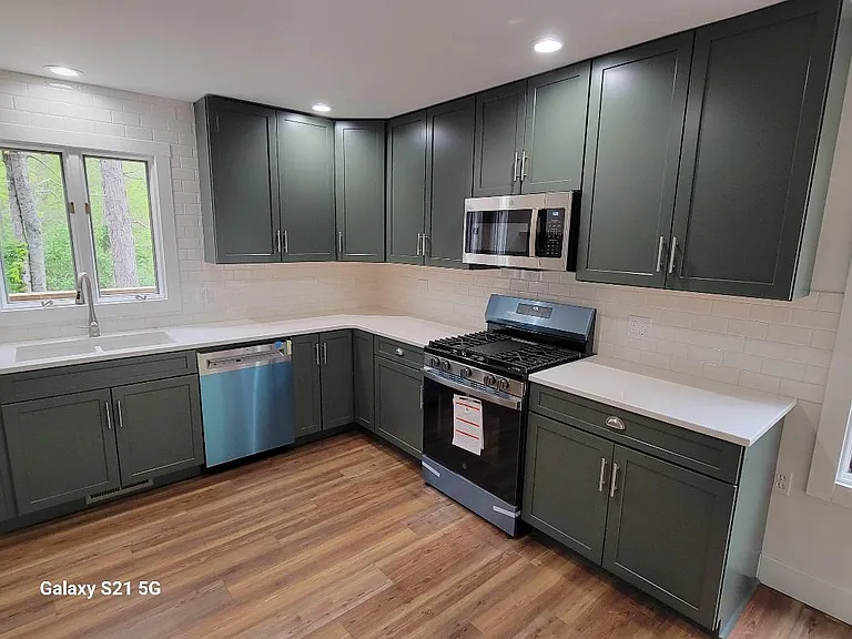 1685 Treetop Ln — Photo 9