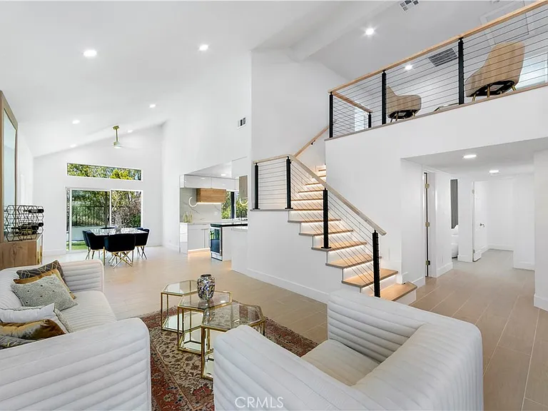 32232 Fall River Rd — Photo 4
