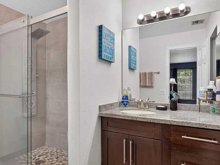 3320 Alba Cir — Photo 2