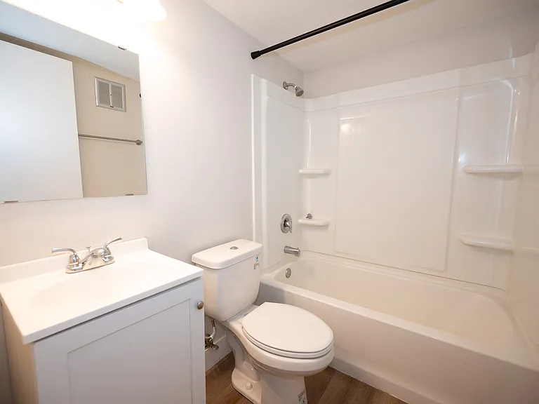 George Apartments - 625 3rd Street Southwest - 5 — Photo 11
