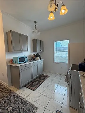 2618 S Miro St — Photo 4
