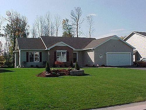 1st image of 12 Ashview Dr