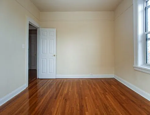Rented by SW Queens Mezzanine | media 6