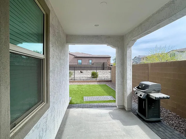 12516 W Calle De Sol — Photo 13