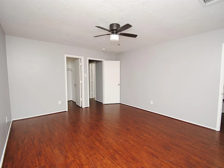3923 Bridgebay Ln — Photo 6