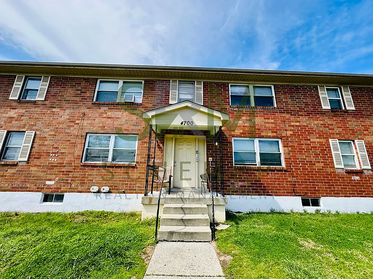 4700 Walnut Grove Avenue — Photo 4