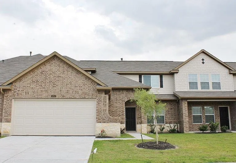 12254 Roy Mix Bohn Ln — Photo 3