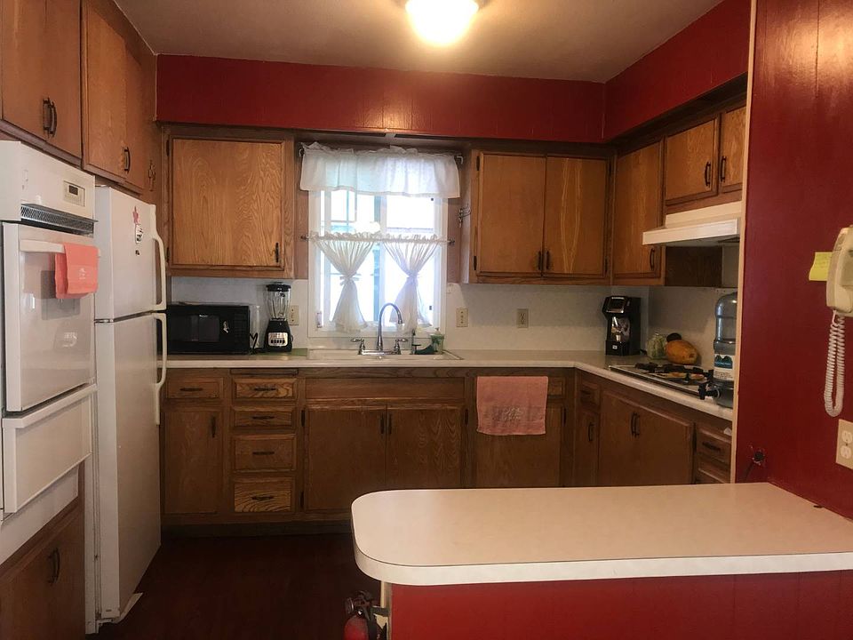 1st image of 1951-114 47th St