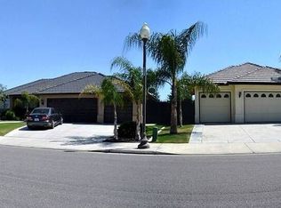 10800 Rustic Creek Dr, Bakersfield, CA 93312