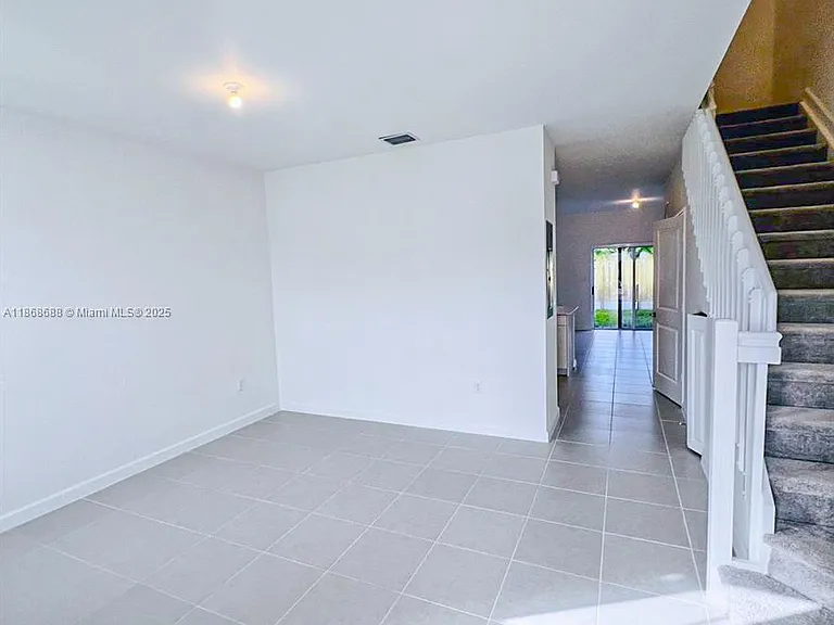 29217 SW 163rd Ct #29216 — Photo 2