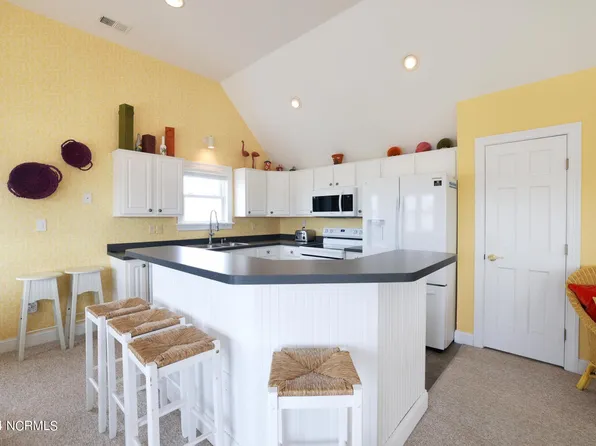 1218 S Memorial Boulevard, Kill Devil Hills, NC 27948