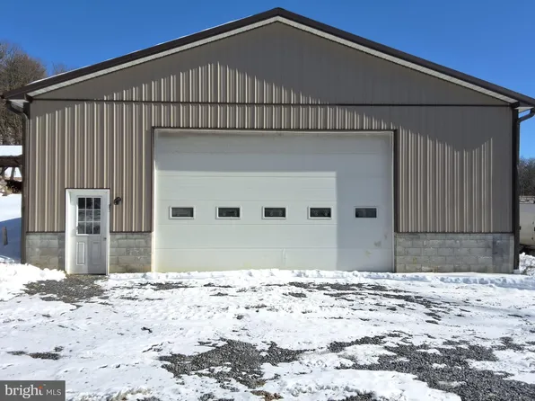 25 Crabgrass Ln, Mohnton, PA