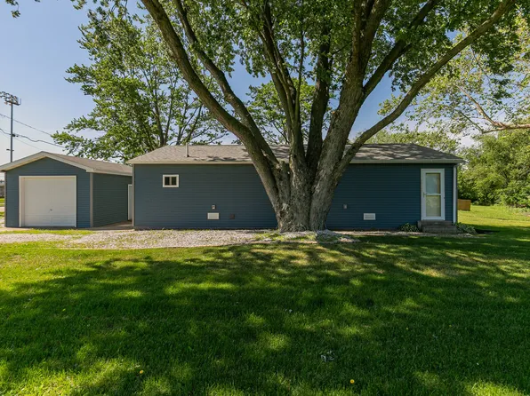 1100 S Johnson St, Macomb, IL 61455