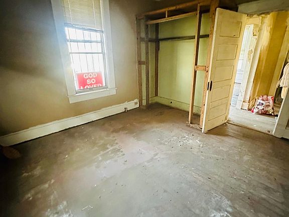 4th image of 529 Cambridge Ave