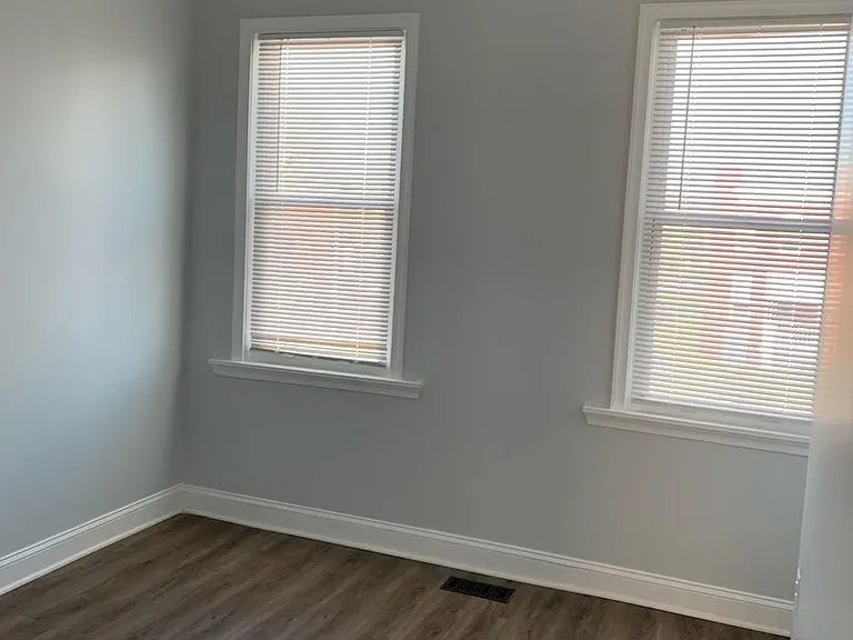 4626 Reisterstown Rd — Photo 9