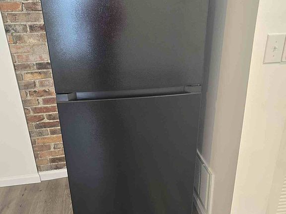 3rd image of 132 1st St APT 4