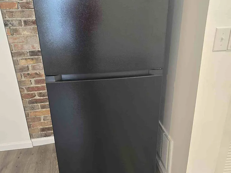 132 1st St #4 — Photo 3
