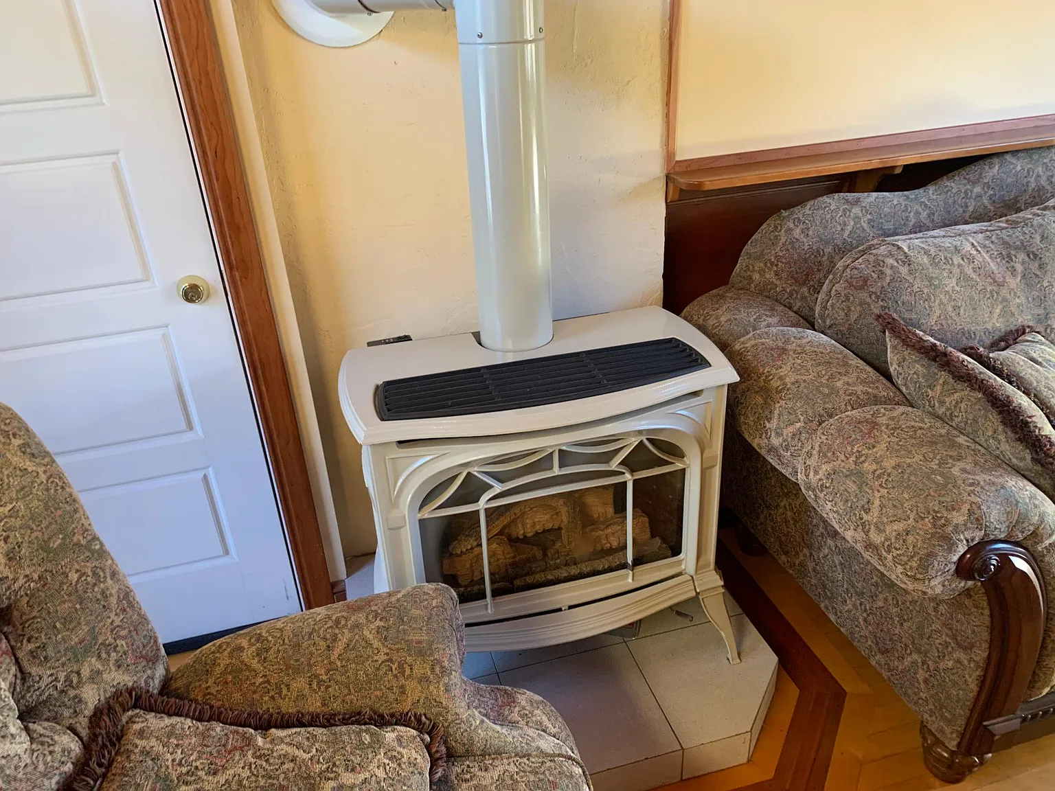 1 bed, 700 sqft, $1,395 — Photo 4