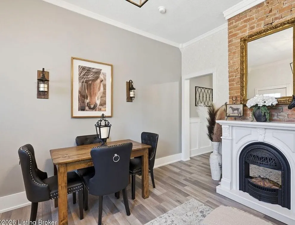 2 bed, 854 sqft, $1,400 — Photo 4