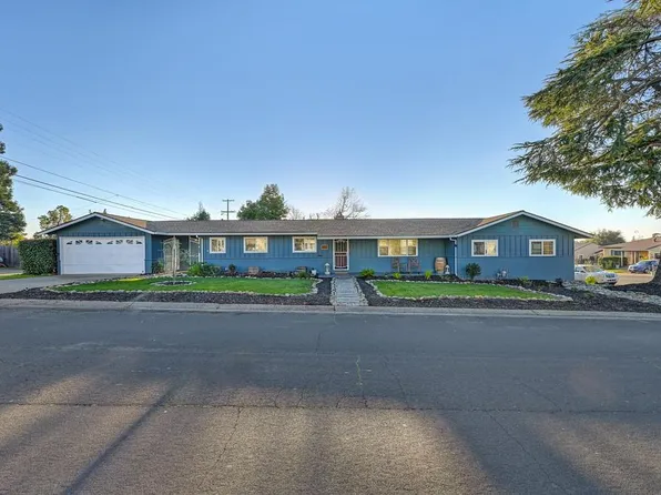 860 School St, Folsom, CA 95630