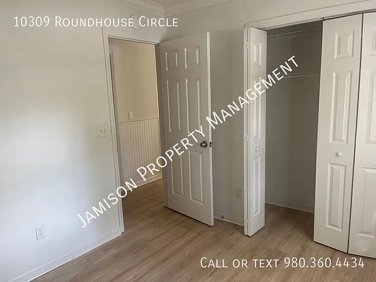 10309 Roundhouse Cir — Photo 9