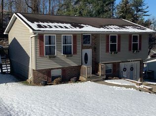 103 Crescent Dr, Ceredo, WV 25704