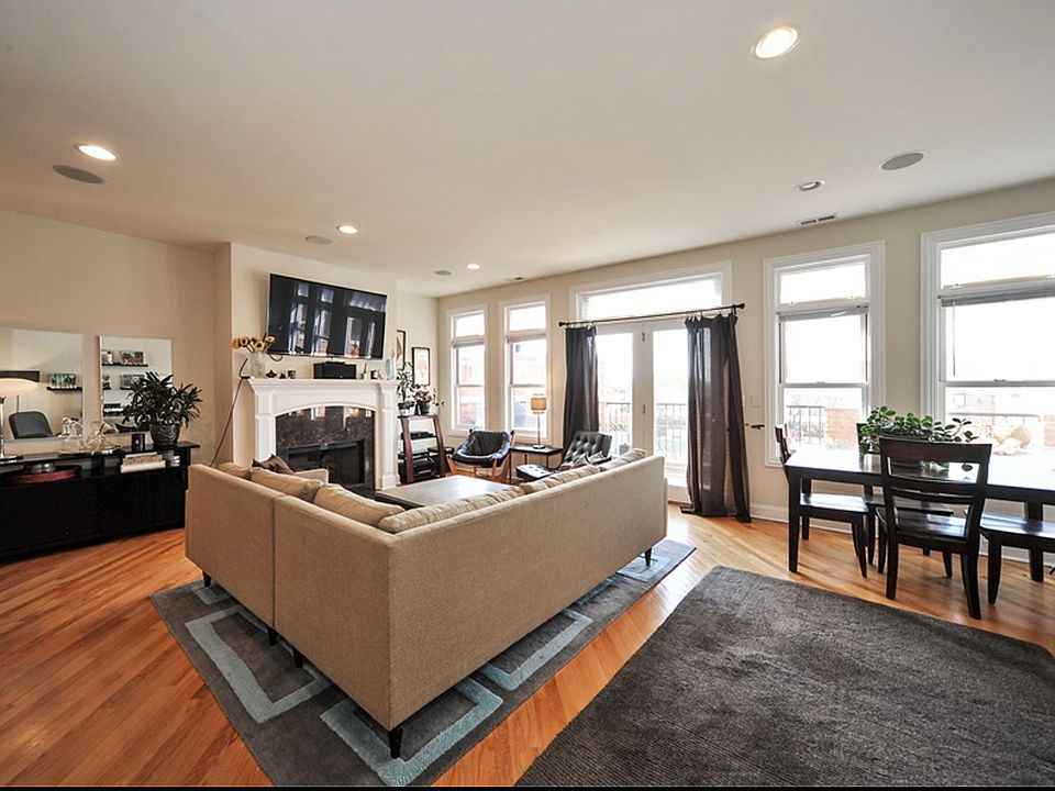 1st image of 3829 N Southport Ave #2N