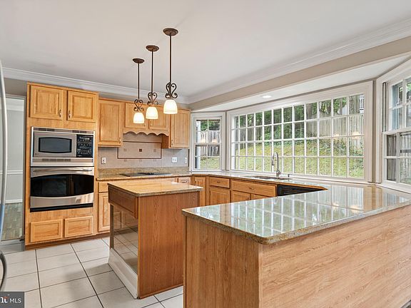 2nd image of 4637 Holleyside Ct