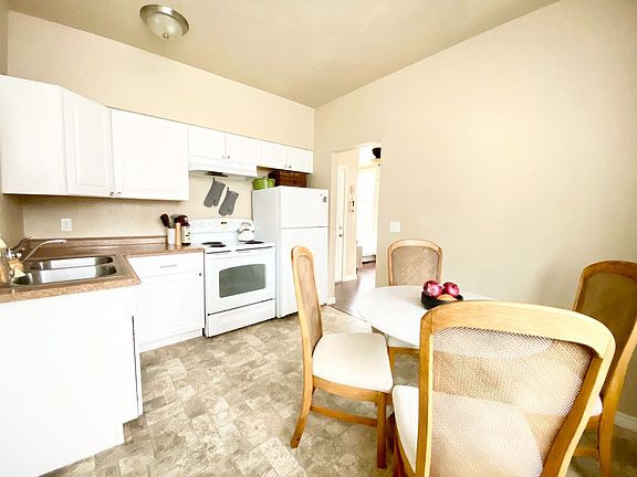 5th image of 813 N 13th St Unit 3