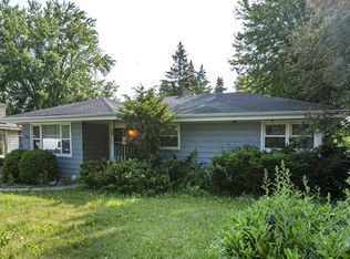 1305 Prairie Dr, Racine, WI 53406