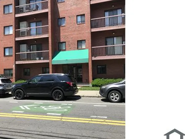 72 School St APT 3, Everett, MA 02149