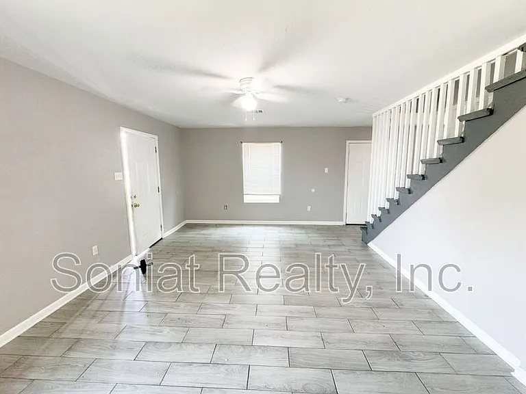 7721 S Coronet Ct #D — Photo 3