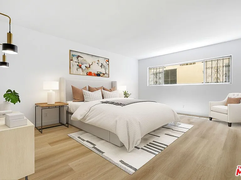 11970 Montana Ave #104 — Photo 17