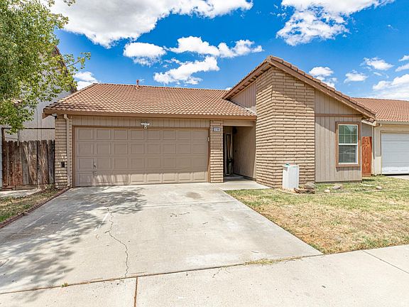 3rd image of 3209 Suffolk Dr