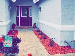 3902 Cork Rd, Plant City, FL 33565