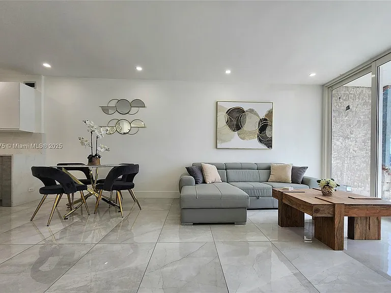 3505 S Ocean Dr #1502 — Photo 10