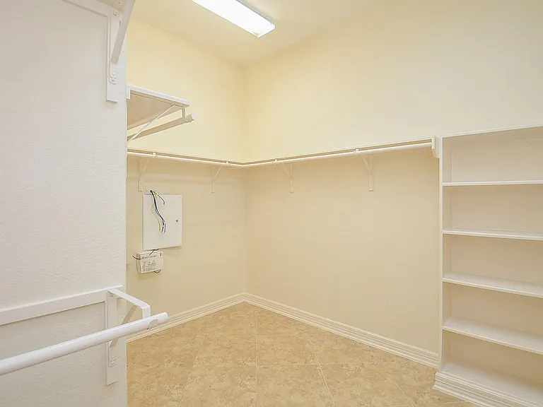 6510 Arroyo Springs Ln — Photo 12