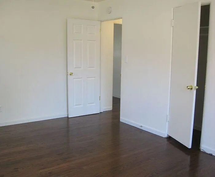 4810 Parks Ave — Photo 8