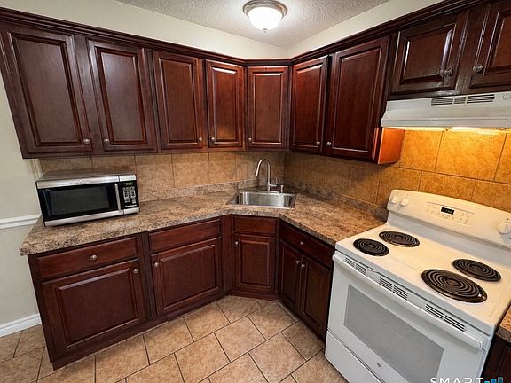 4th image of 501 Scott Road #24
