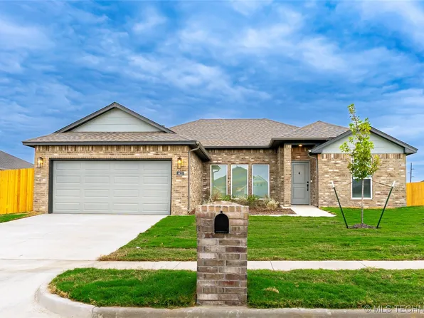 1421 E 150th Pl S, Glenpool, OK 74033