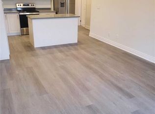 721 Franklin Blvd #103, Cambridge, ON N1R5S4