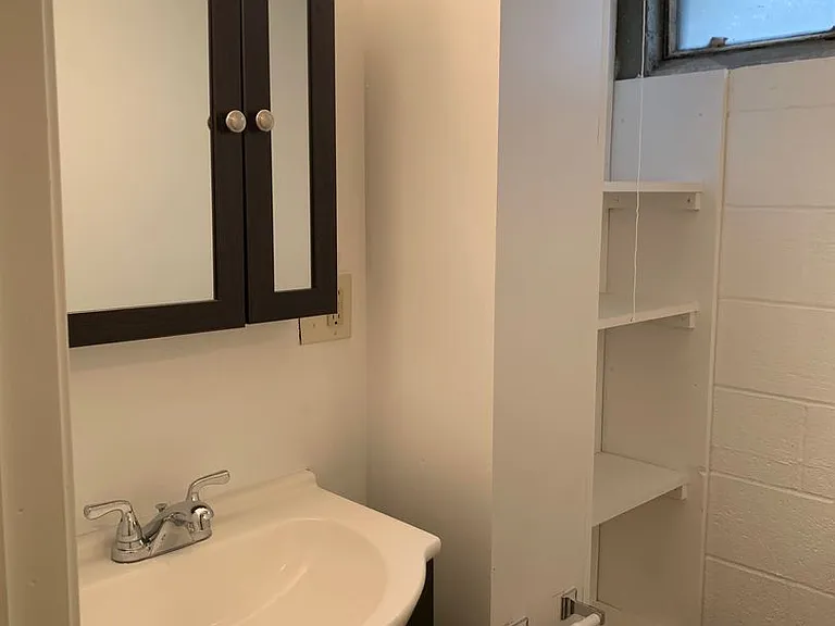 1001 Logan Ave — Photo 14